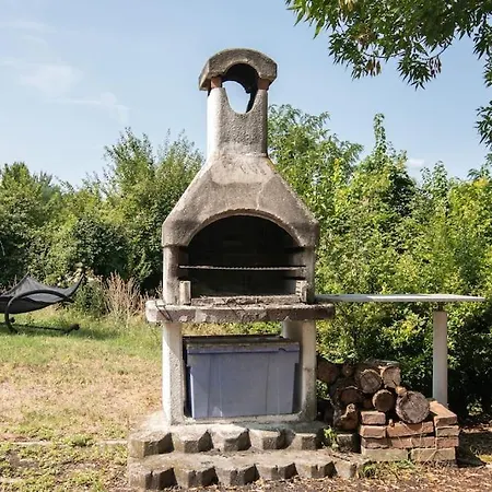 Appartamento Casolara: Ospitalita Su Misura Castello di Serravalle Esterno foto