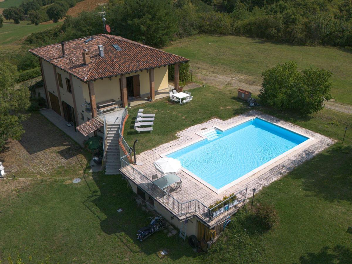 Apartment Casolara: Ospitalita Su Misura Castello di Serravalle